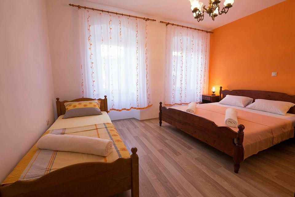 Apartmani Pod Nehajem 塞尼 外观 照片