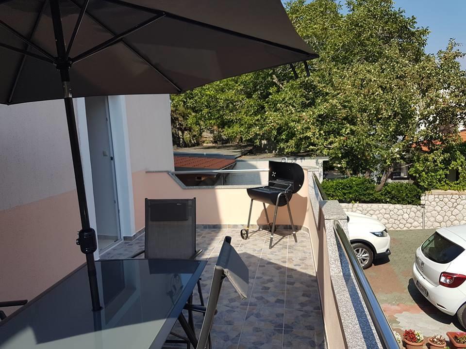 Apartmani Pod Nehajem 塞尼 外观 照片